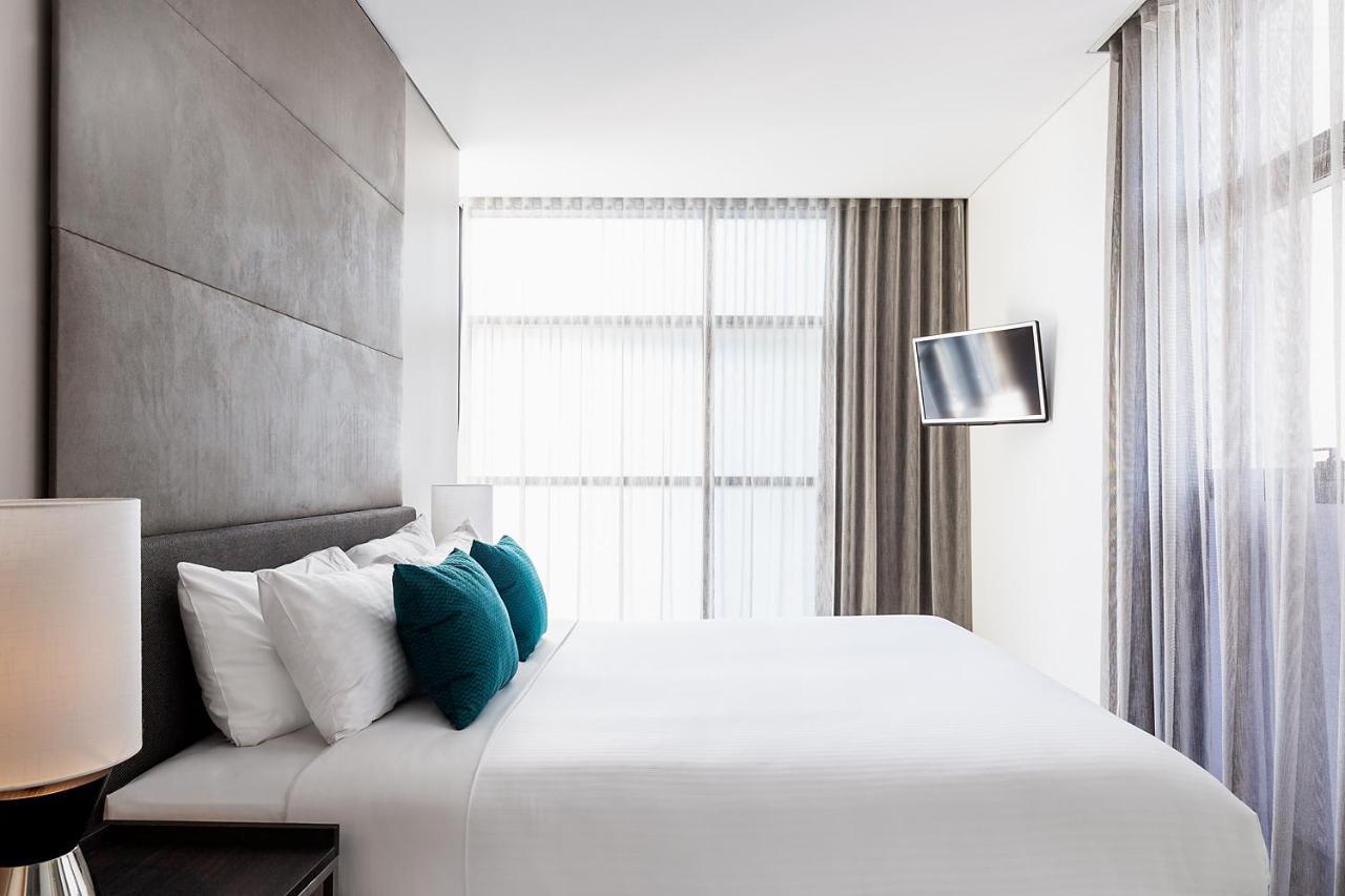 Premier One-Bedroom Suite