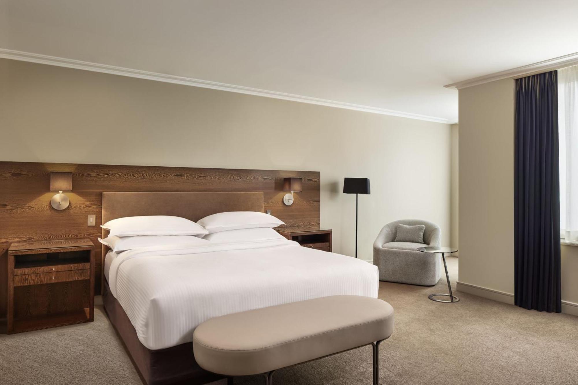 Hyde Park Suite, Club lounge access, 1 Bedroom Suite, 1 King