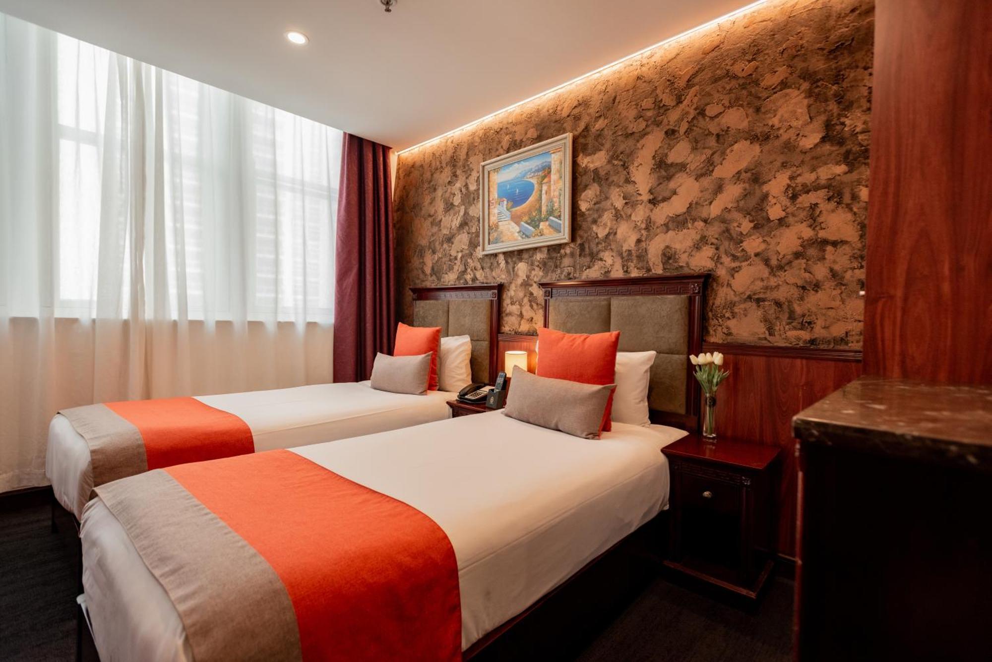 Chambre Lits Jumeaux - Vue sur Ville