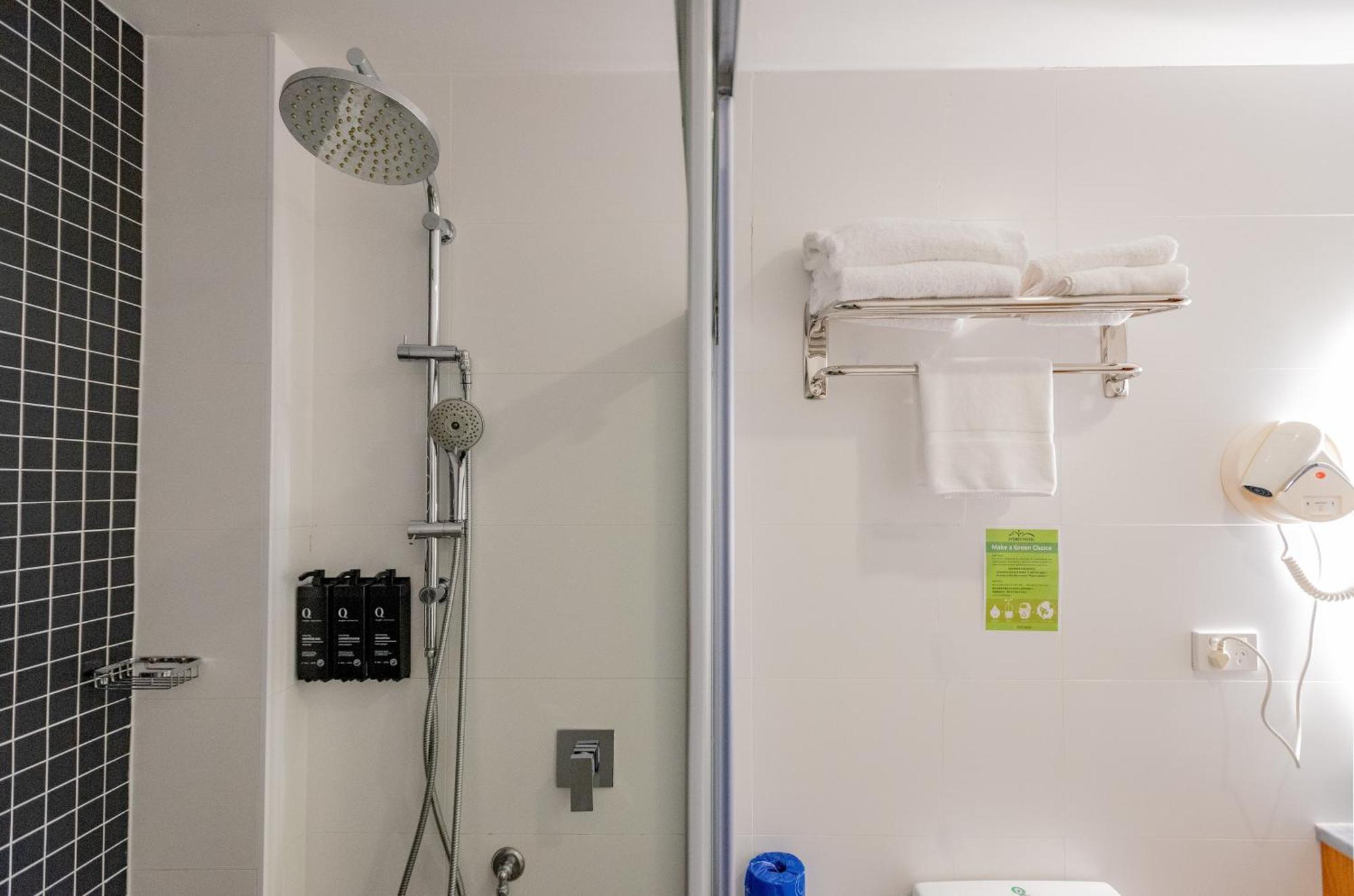 Quarto Queen Premium com Cama Queen-size e Vista da Cidade