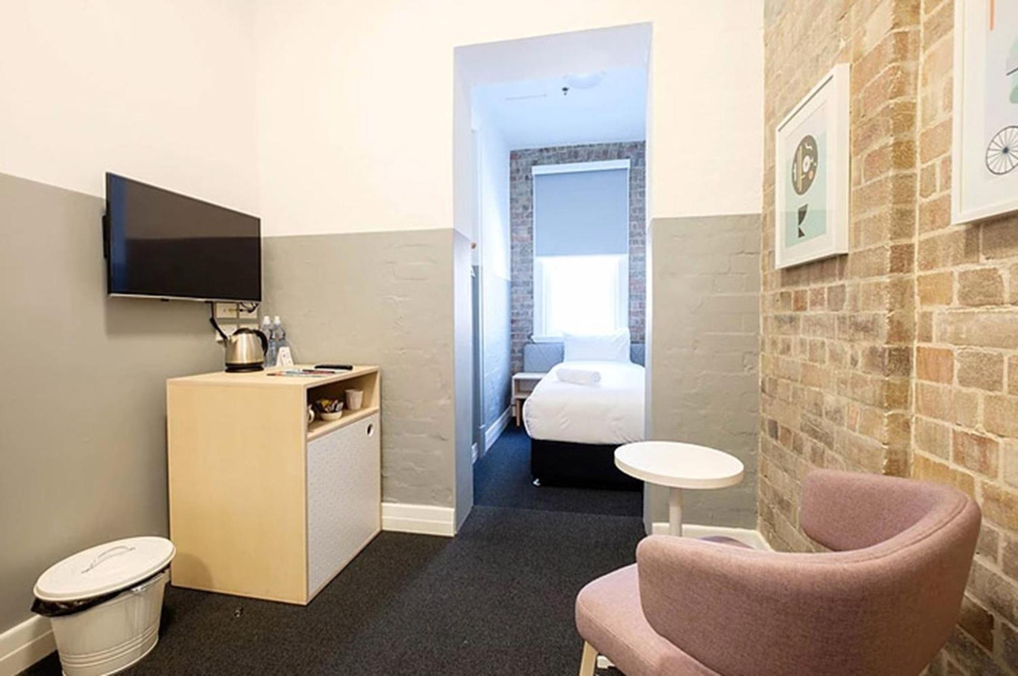 Ultimo Single Room with One Single Bed (1 Guest)