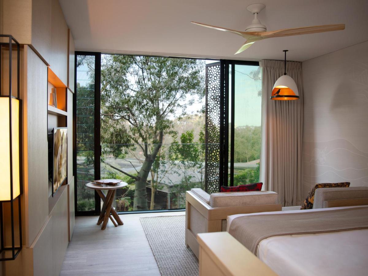 Bushland Room with Breakfast & Zoo Admission