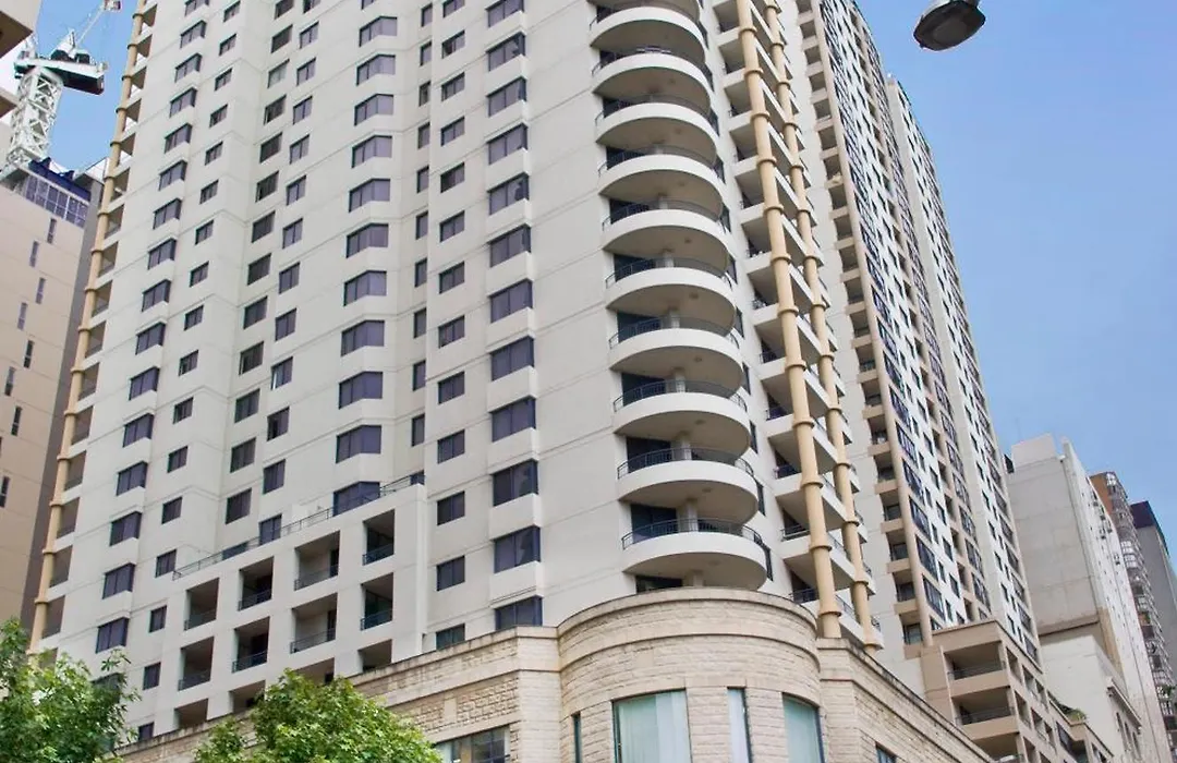 Oaks Sydney Castlereagh Suites-1