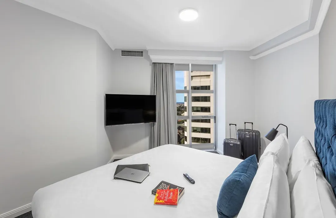Meriton Suites Bondi Junction-1