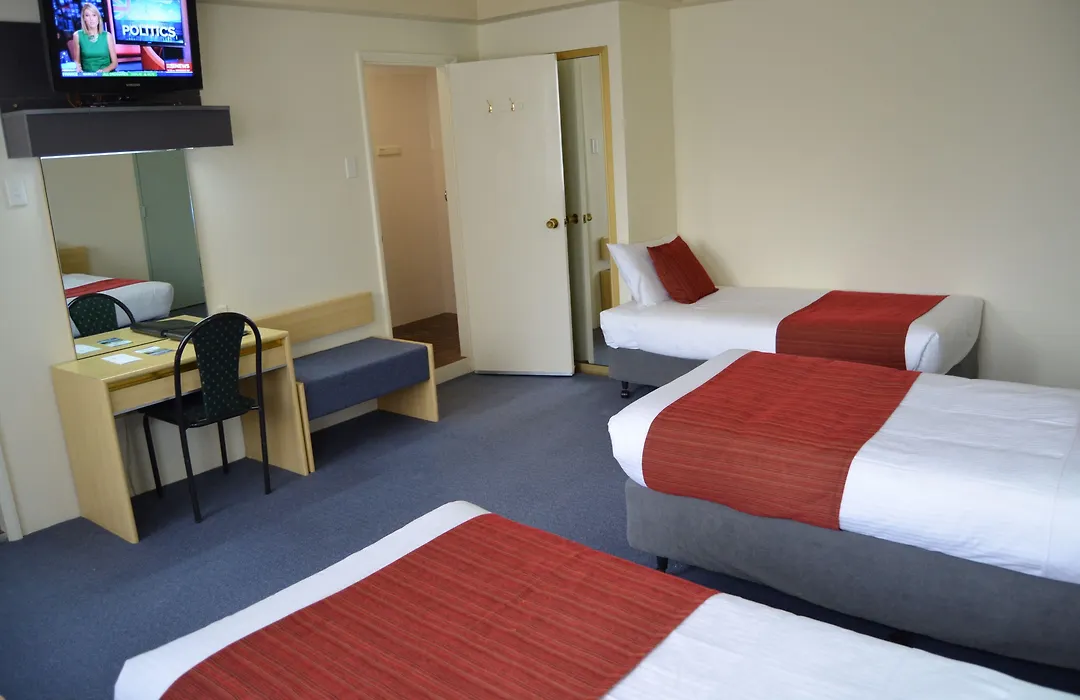 Devere Hotel-1