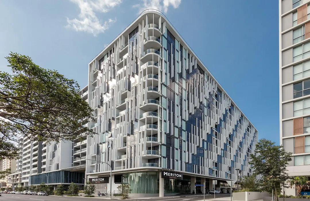 Meriton Suites Mascot Central-1