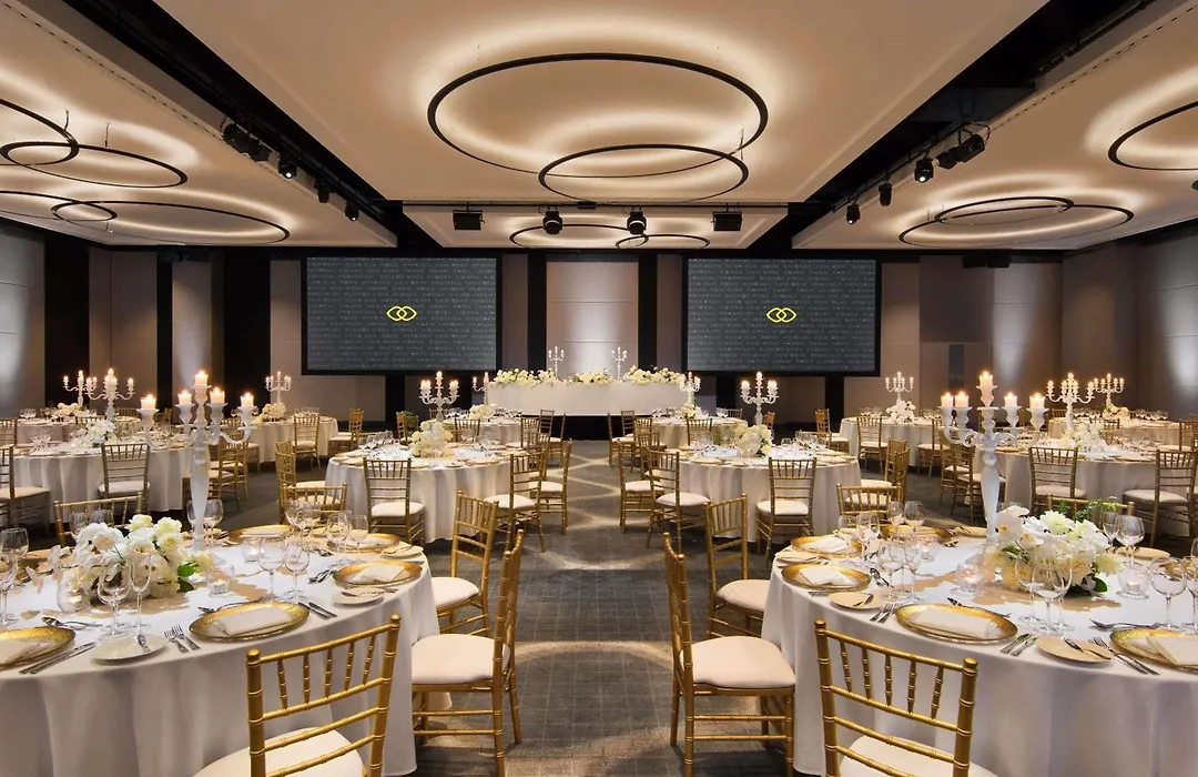 Sofitel Sydney Darling Harbour-1