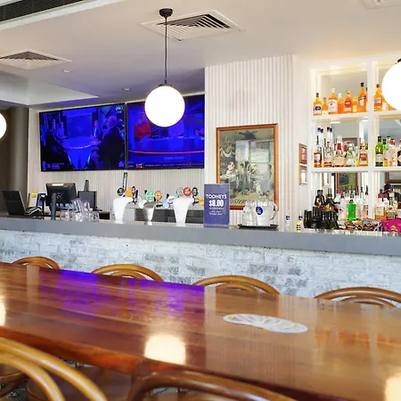 Crown Hotel Surry Hills-2