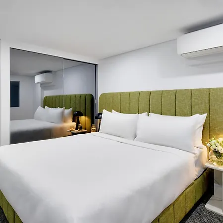 Meriton Suites Waterloo-3