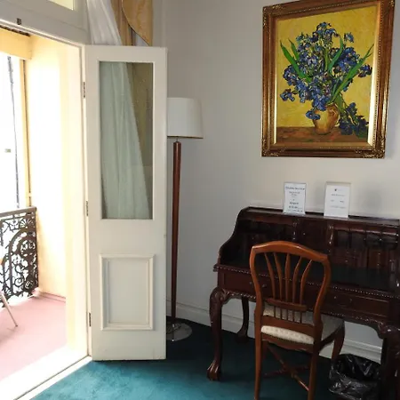 Manor Boutique Hotel Sydney-3